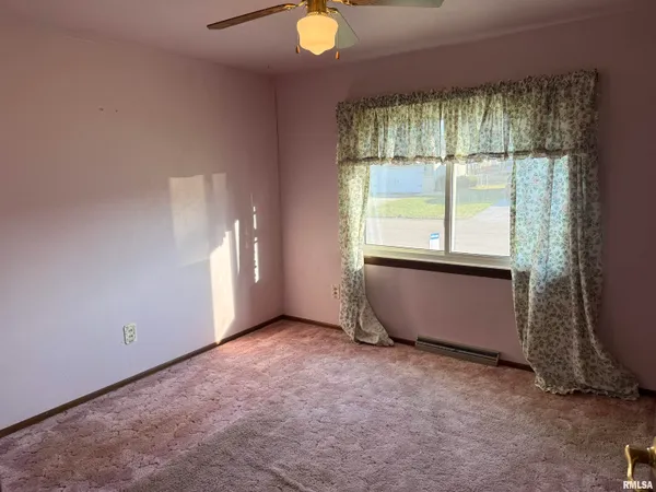 $119,900 | 428 Pendik Street, Jacksonville, IL 62650