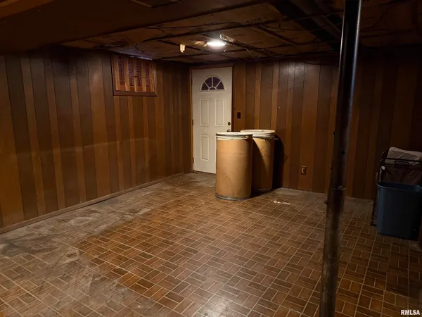 $119,900 | 428 Pendik Street, Jacksonville, IL 62650