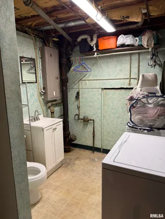 $119,900 | 428 Pendik Street, Jacksonville, IL 62650