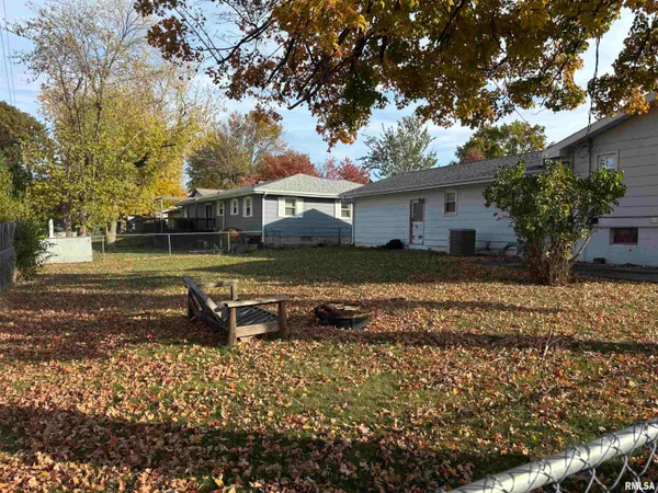 $119,900 | 428 Pendik Street, Jacksonville, IL 62650