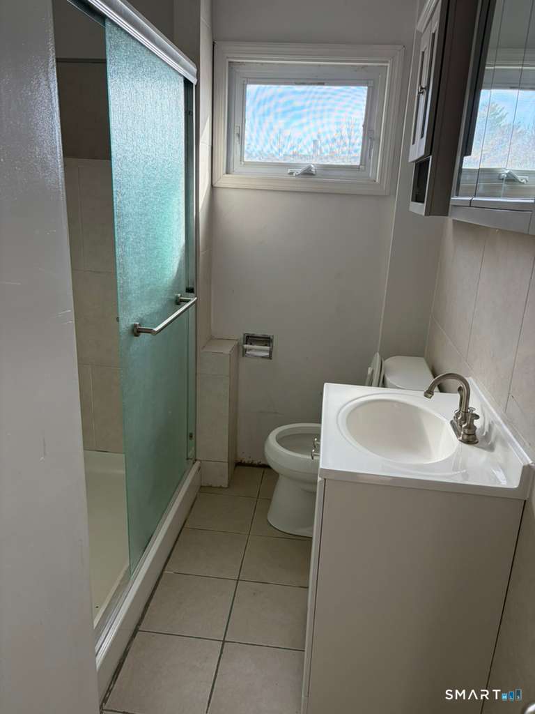 1821 East Main Street, Unit 2 Waterbury, CT 06705 - Photo 7 of 7