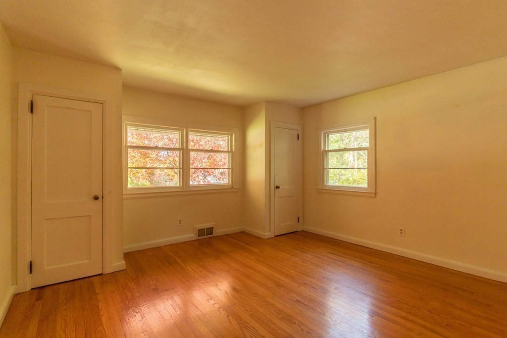 30 Baker Hill Road Northampton, MA 01062 - Photo 17 of 23 Gallery Image 17