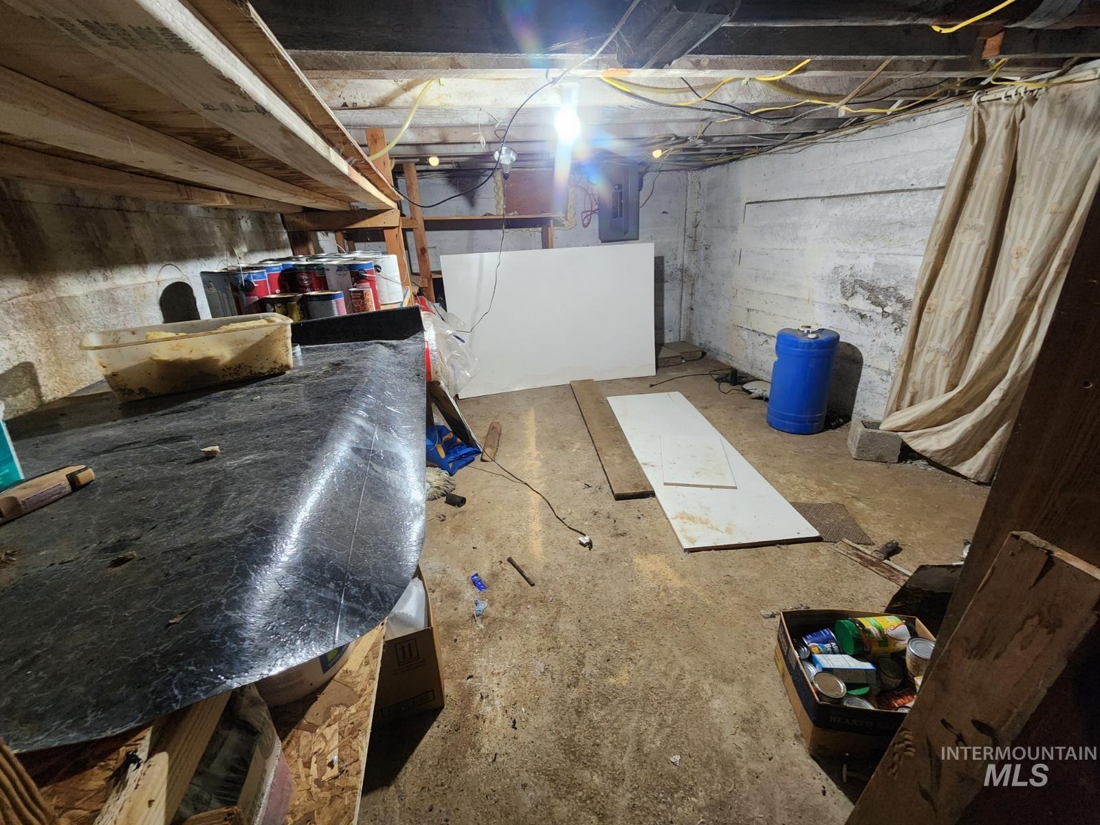 514 North 11th Street Nyssa, OR 97913 - Photo 31 of 33 Unfinished basement featuring electric panel