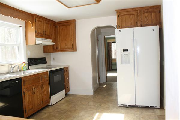 92 Rice Avenue Rockland, MA 02370 - Photo 3 of 22 Gallery Image 3