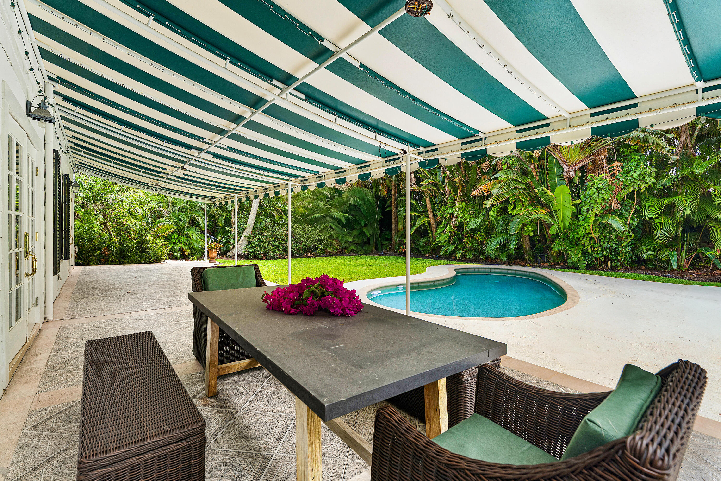 210 Merrain Road Palm Beach, FL 33480 - Photo 7 of 33 Terrace