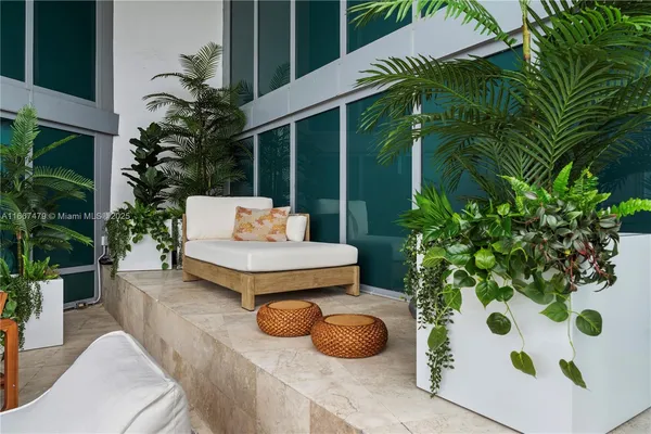 $18,500 | 101 20th Street, Unit THB 1505, Miami Beach, FL 33139