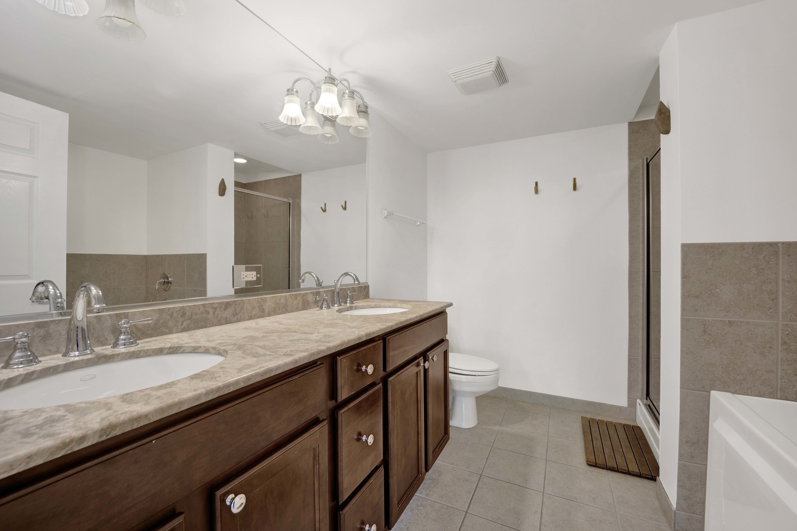 1069 West 14th Place, Unit 332 Chicago, IL 60608 - Photo 19 of 26