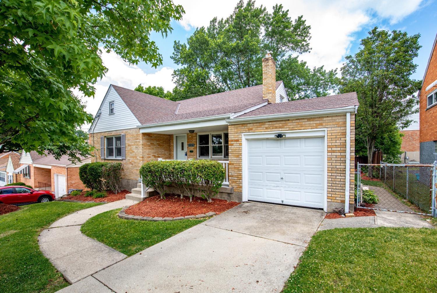 5976 Lawrence Road Cincinnati, OH 45248 - Photo 2 of 21