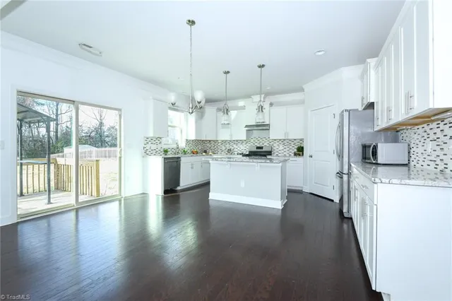 $570,000 | 406 Fairmile Drive, Greensboro, NC 27455