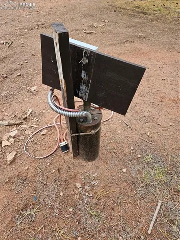 $100,000 | 208 Eaglecrest Drive, Florissant, CO 80816