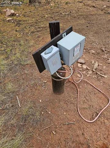 $100,000 | 208 Eaglecrest Drive, Florissant, CO 80816