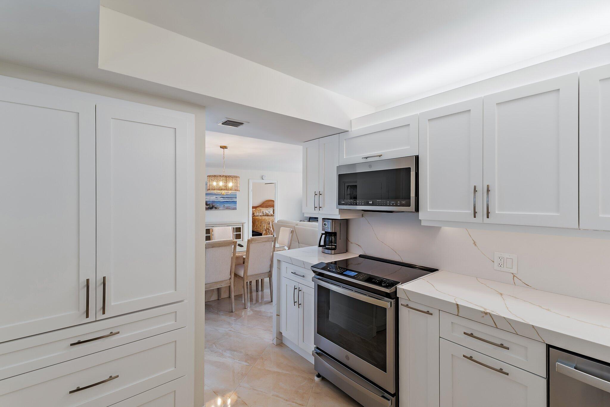 400 Ocean Trail Way, Unit 804 Jupiter, FL 33477 - Photo 12 of 32 014-400OceanTrailWay-804-Jupiter-SMALL