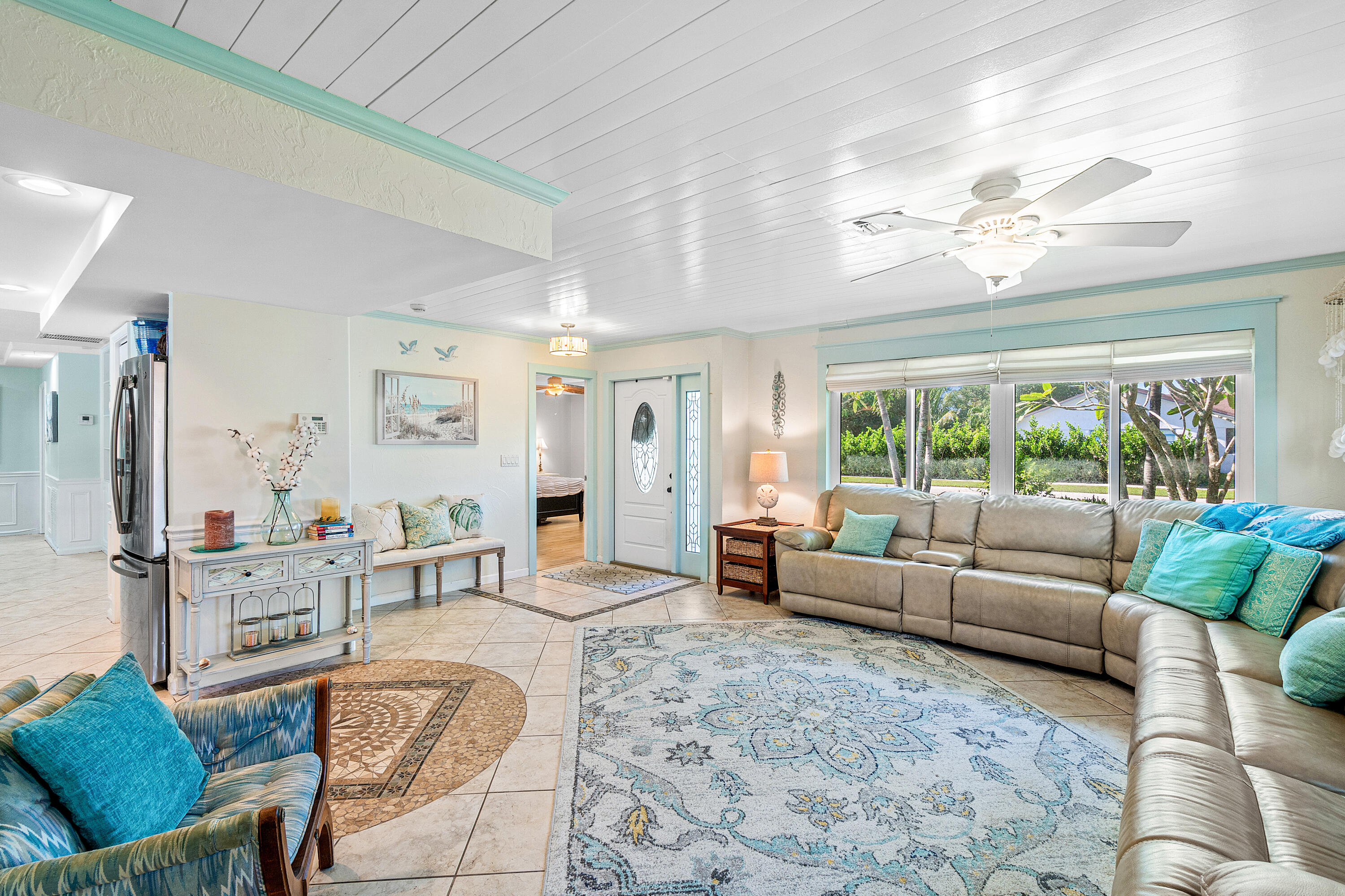1108 Petrel Road Wellington, FL 33414 - Photo 7 of 46 009-1108PetrelRoad-Wellington-FL-33414-F