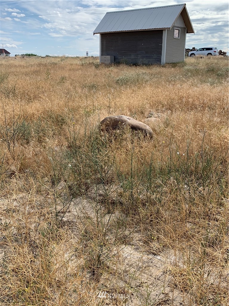 7311 Stonecrest Road Northeast Moses Lake, WA 98837 - Photo 11 of 13 Gallery Image 11