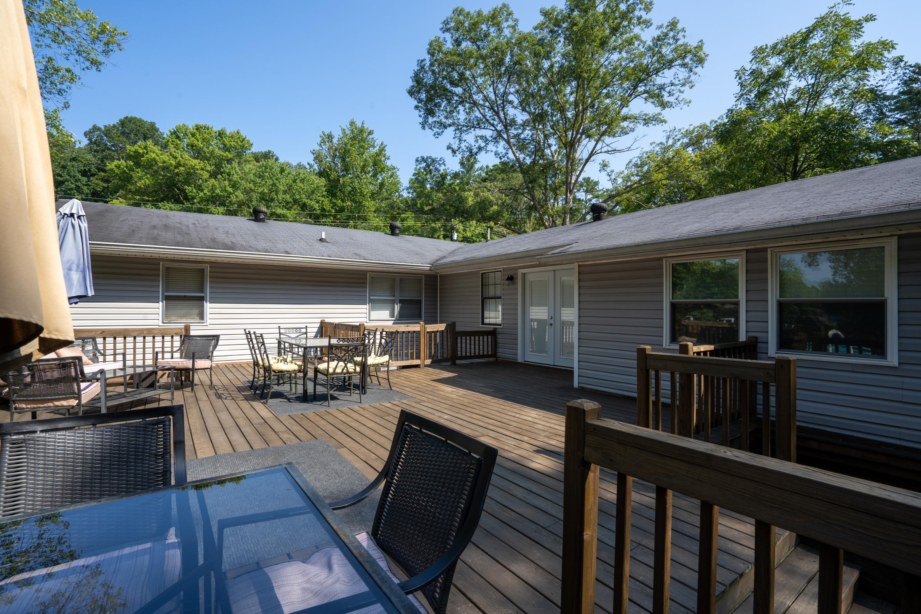2706 Banks Road Chattanooga, TN 37421 - Photo 3 of 32 Deck Alt