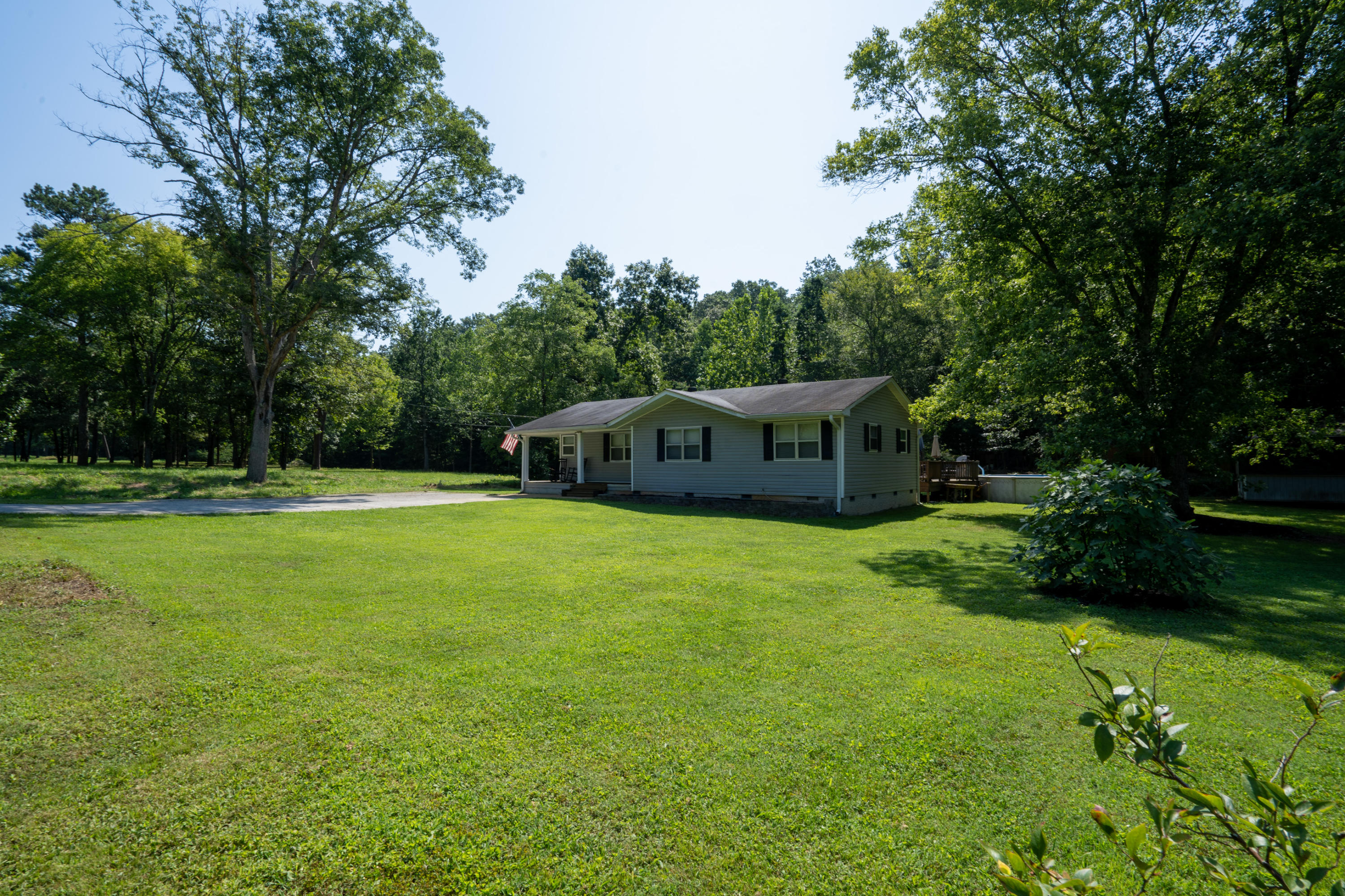 2706 Banks Road Chattanooga, TN 37421 - Photo 5 of 32 Exterior 4