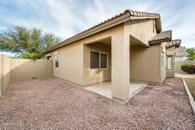 $458,000 | 3725 East Woodside Way, Gilbert, AZ 85297