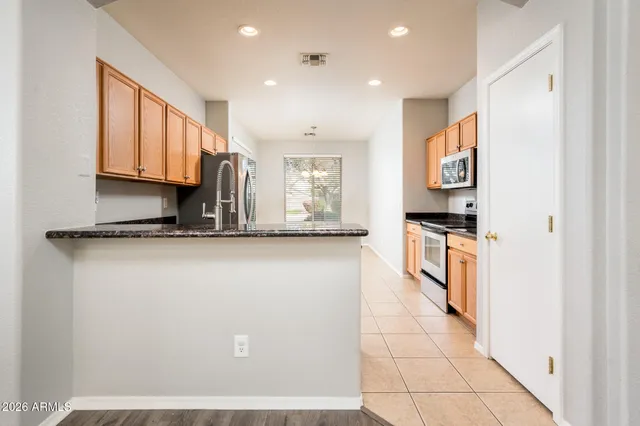 $458,000 | 3725 East Woodside Way, Gilbert, AZ 85297