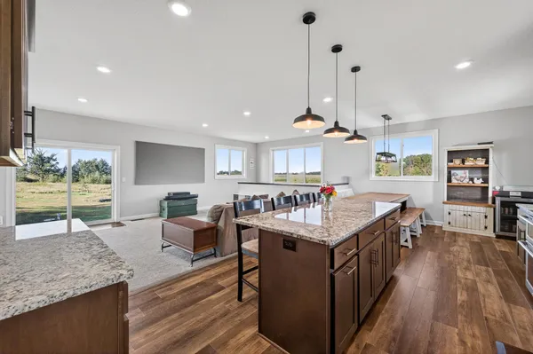 $650,000 | 6787 80th Avenue, Princeton, MN 55371