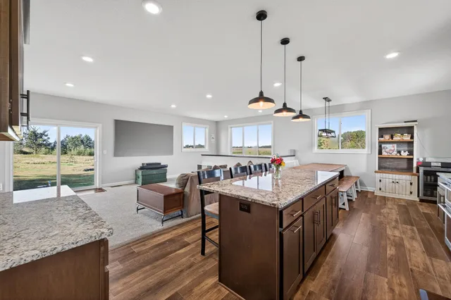 $650,000 | 6787 80th Avenue, Princeton, MN 55371