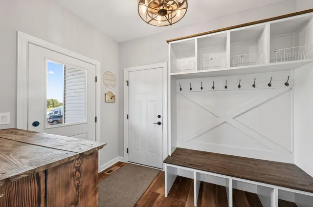 $650,000 | 6787 80th Avenue, Princeton, MN 55371