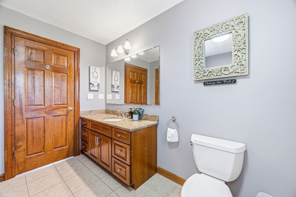 5 Cobb Lane Littleton, MA 01460 - Photo 36 of 41