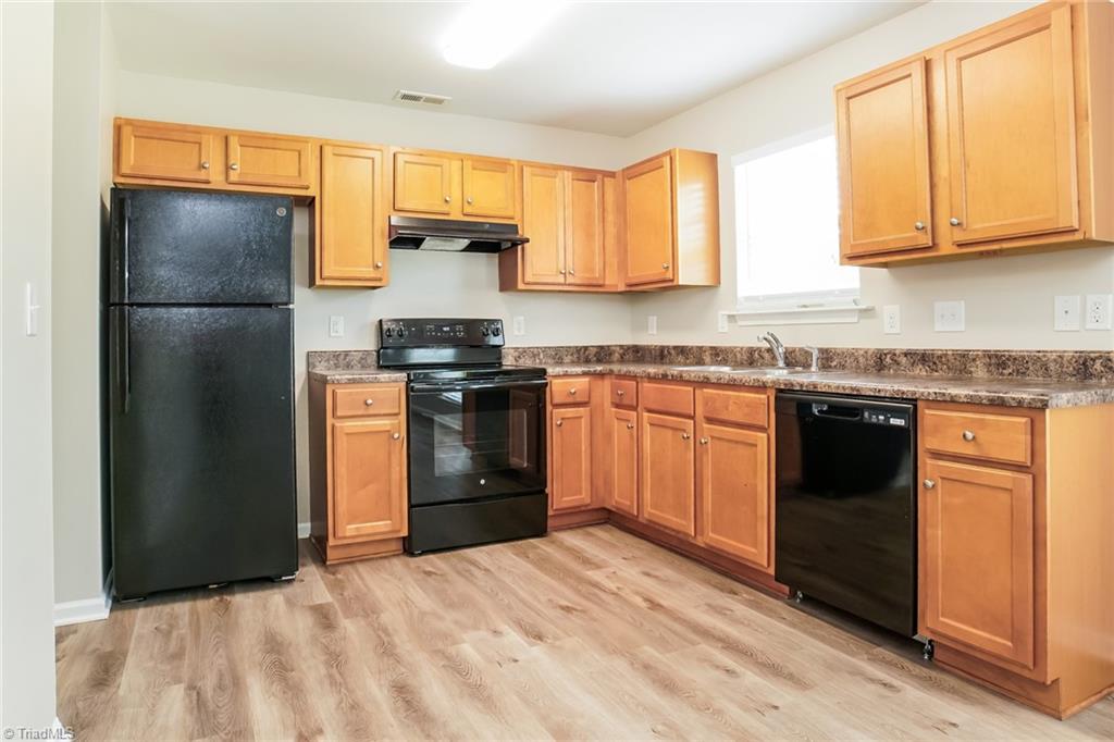 1069 Spruce Garden Drive Rural Hall, NC 27045 - Photo 5 of 15