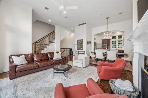 $749,000 | 6015 Post Oak Green Lane, Houston, TX 77055