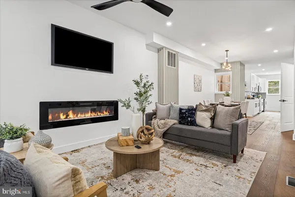 $365,900 | 723 East 21st Street, Baltimore, MD 21218