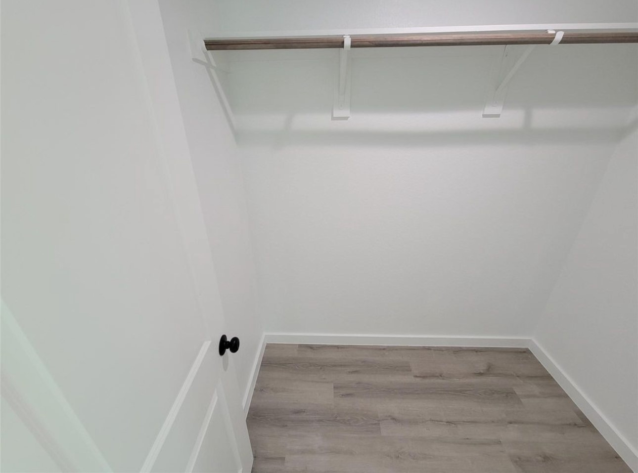 7813 Hirsch Road, Unit B Houston, TX 77016 - Photo 26 of 37 Gallery Image 26