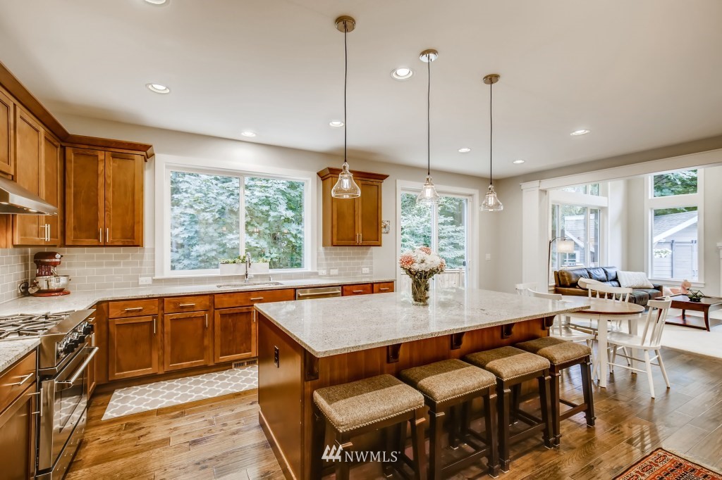 21915 37th Avenue Southeast Bothell, WA 98021 - Photo 14 of 38