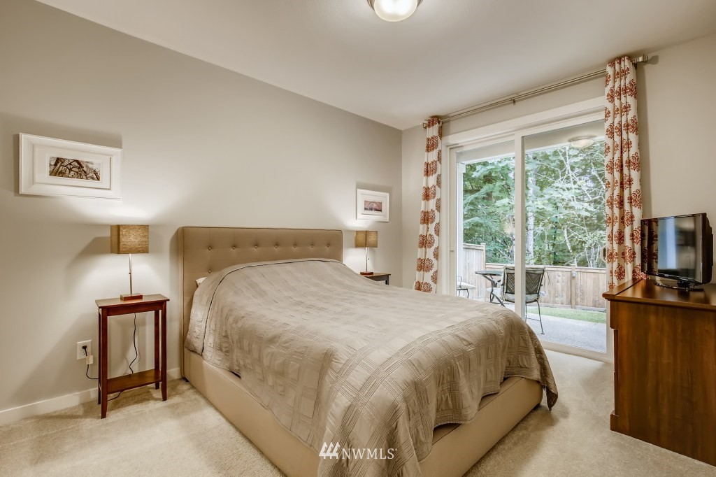 21915 37th Avenue Southeast Bothell, WA 98021 - Photo 17 of 38
