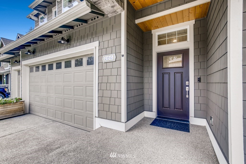 21915 37th Avenue Southeast Bothell, WA 98021 - Photo 3 of 38