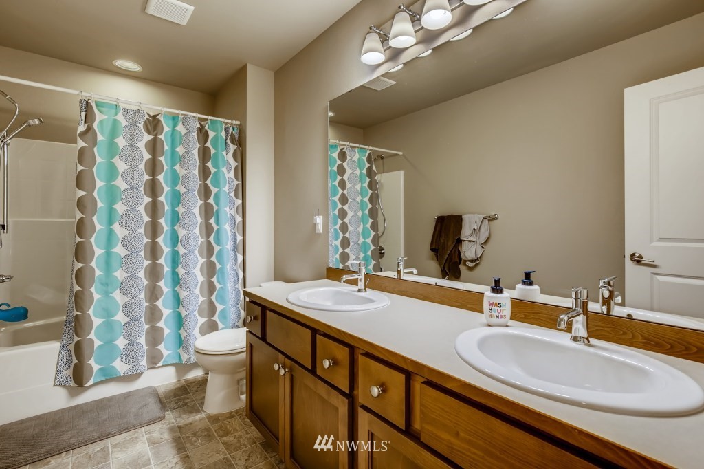 21915 37th Avenue Southeast Bothell, WA 98021 - Photo 29 of 38