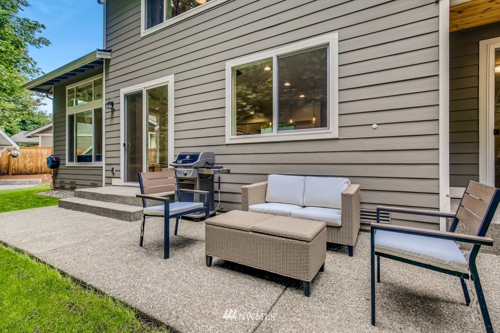 21915 37th Avenue Southeast Bothell, WA 98021 - Photo 33 of 38