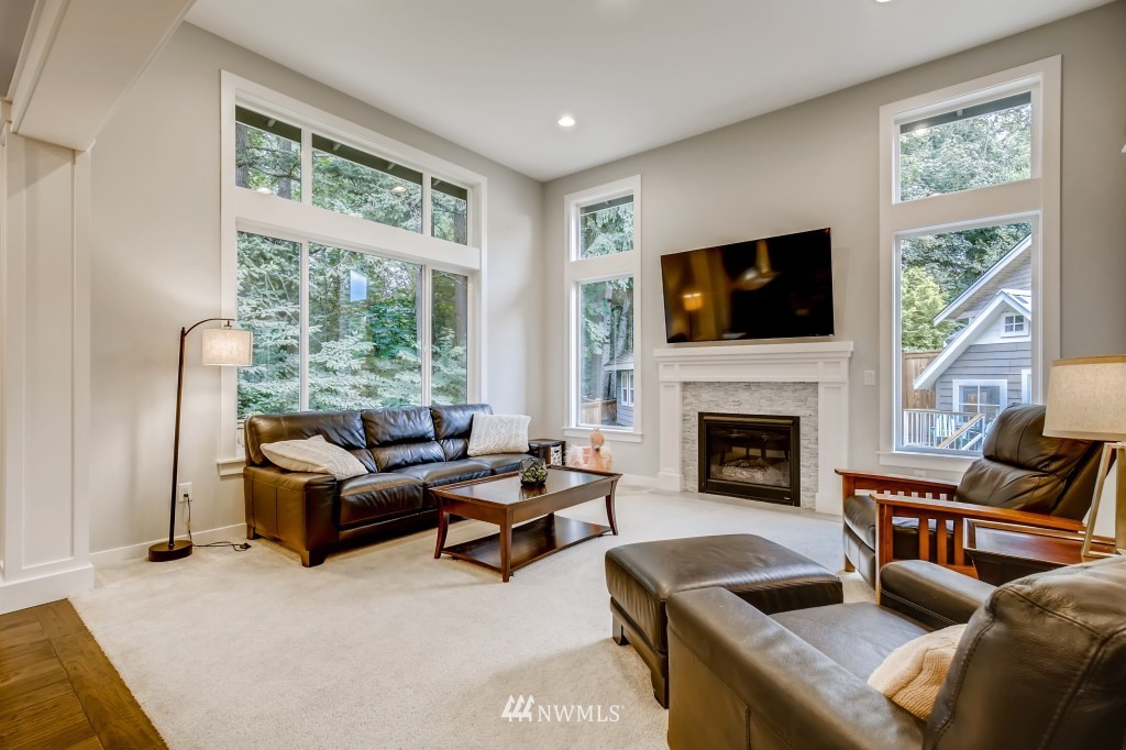 21915 37th Avenue Southeast Bothell, WA 98021 - Photo 6 of 38