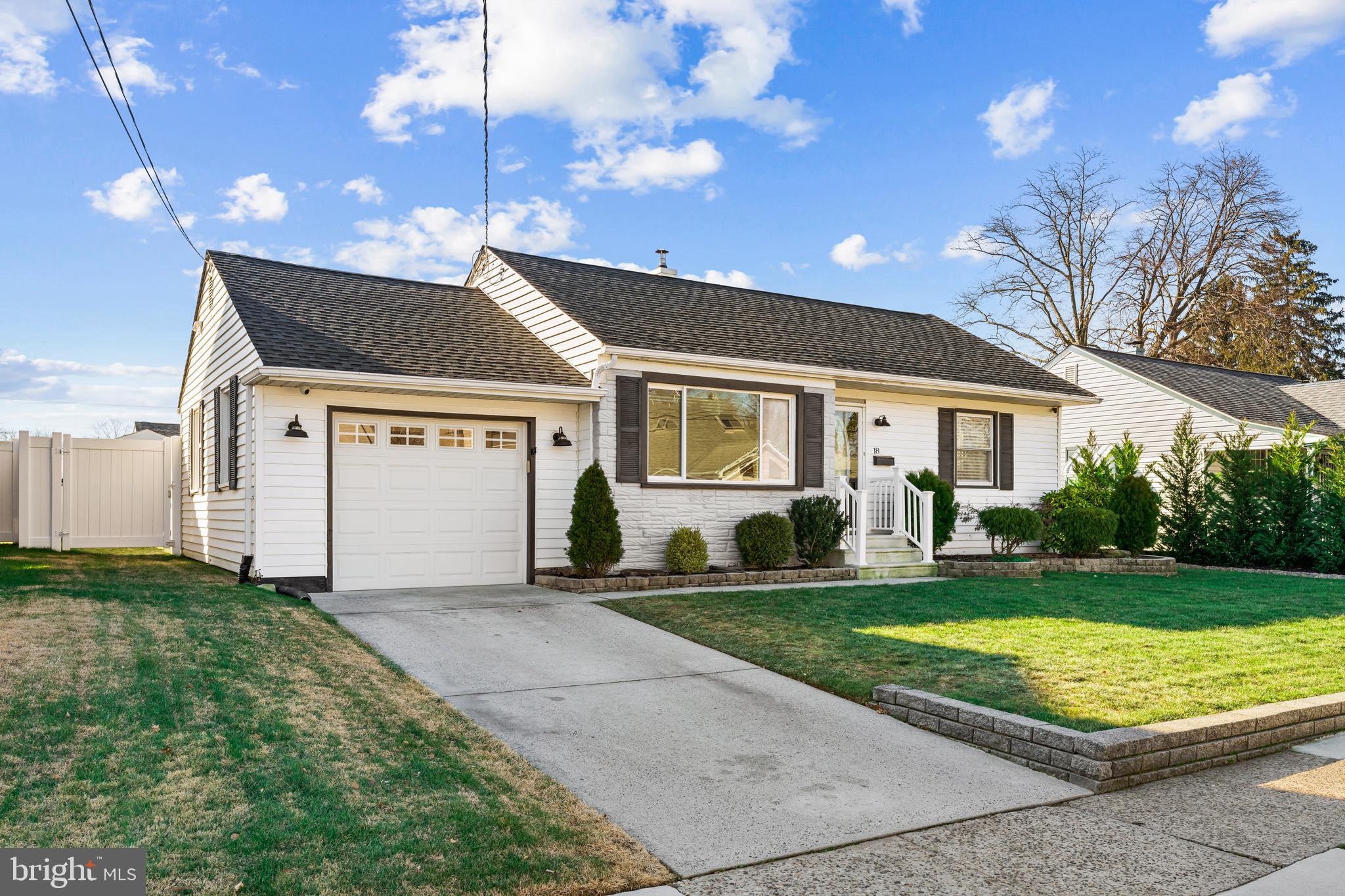 18 Overbrook Avenue Maple Shade, NJ 08052 - Photo 2 of 29