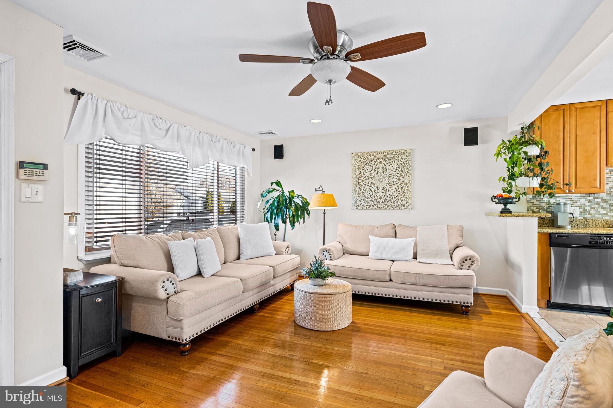 18 Overbrook Avenue Maple Shade, NJ 08052 - Photo 5 of 29