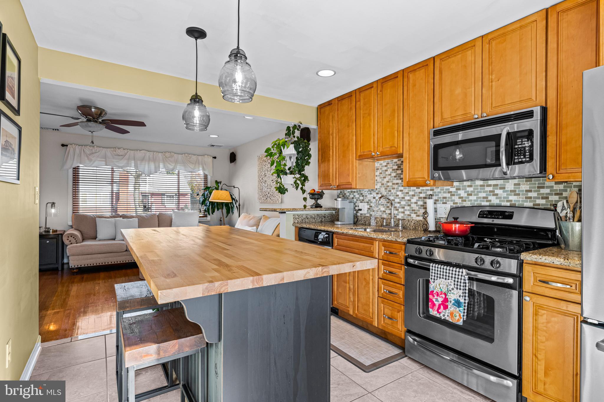 18 Overbrook Avenue Maple Shade, NJ 08052 - Photo 10 of 29