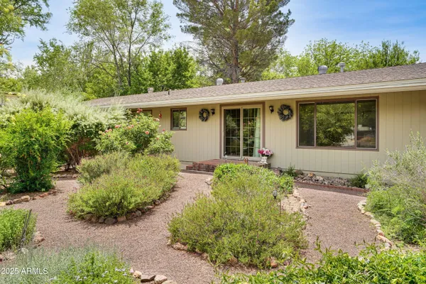 $425,000 | 423 Sheard Drive, Patagonia, AZ 85624