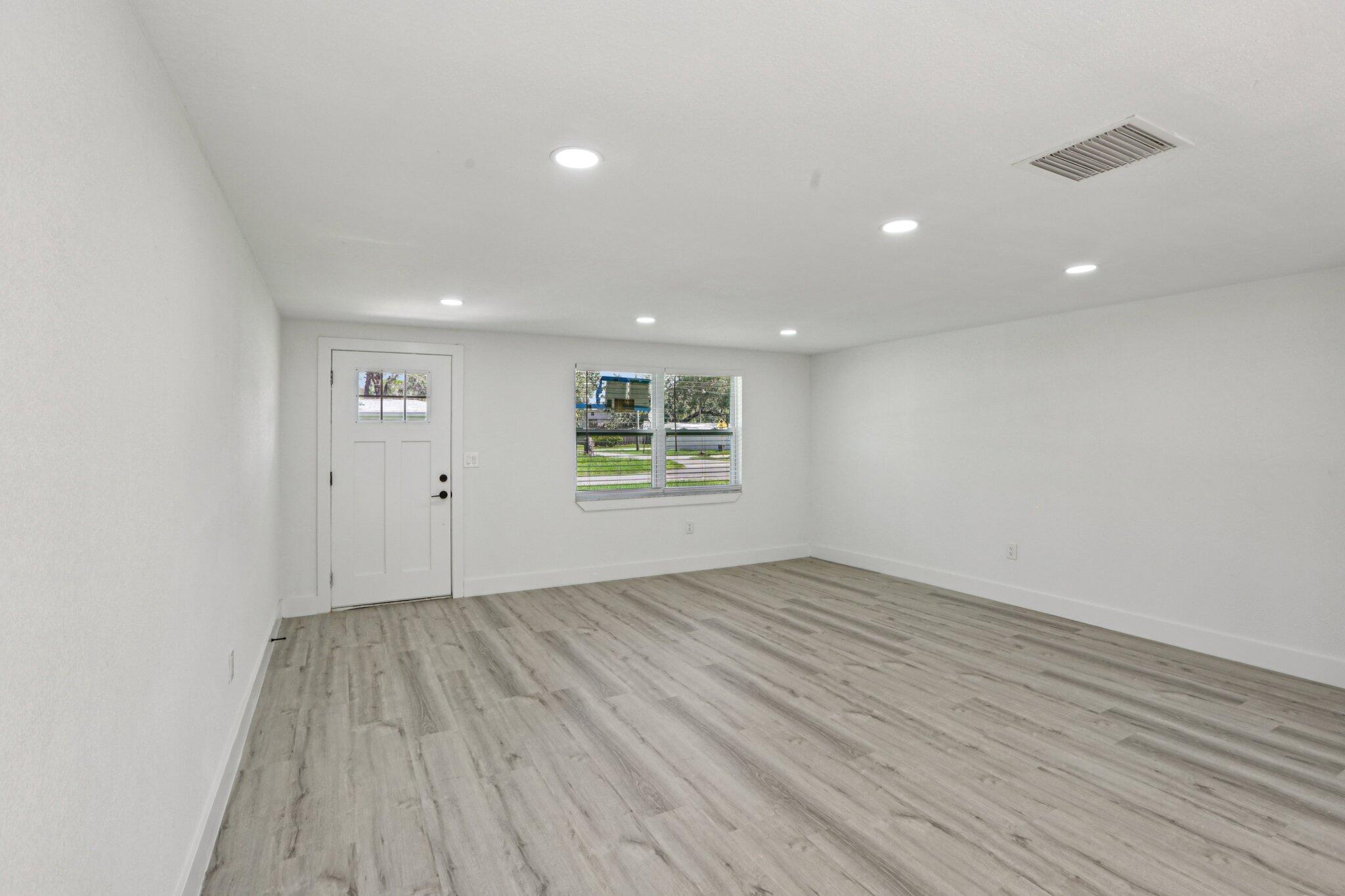 4946 Avery Road New Port Richey, FL 34652 - Photo 11 of 19 8-web-or-mls-Avery Rd-S1508-008