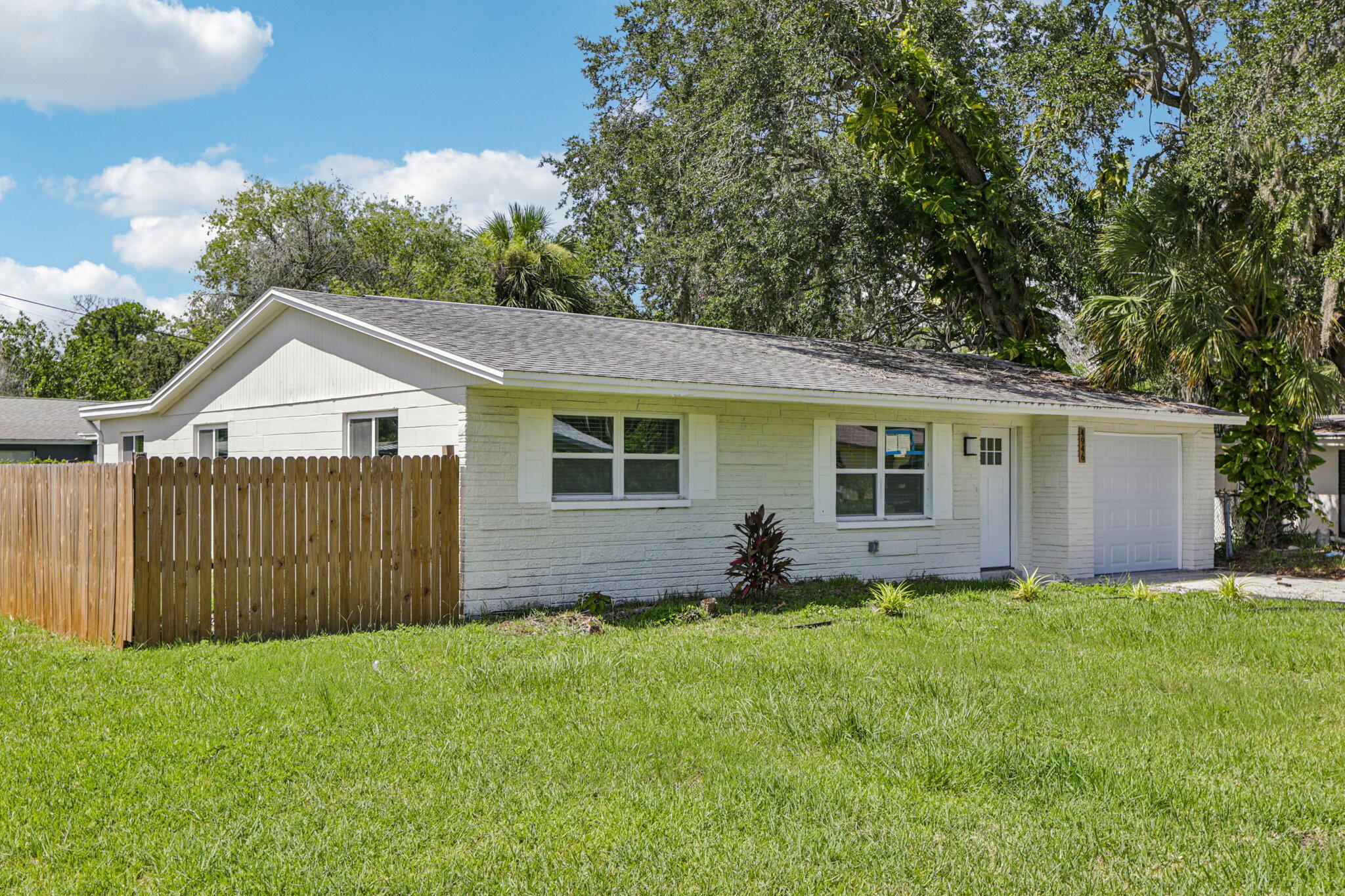 4946 Avery Road New Port Richey, FL 34652 - Photo 2 of 19 4-web-or-mls-Avery Rd-S1508-004
