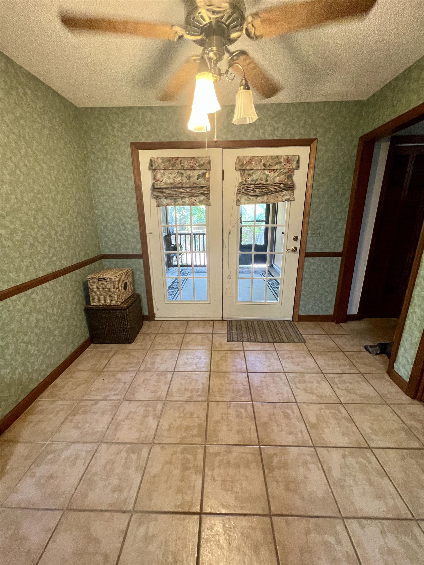 3327 Thomas Butler Road Tallahassee, FL 32308 - Photo 4 of 28 Gallery Image 4