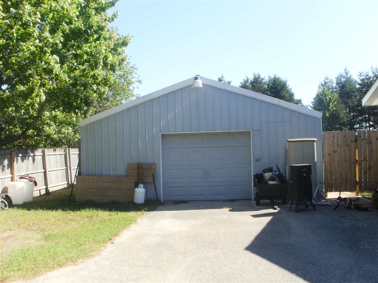 3489 South 39 Road Cadillac, MI 49601 - Photo 2 of 7 1823360-1.JPG