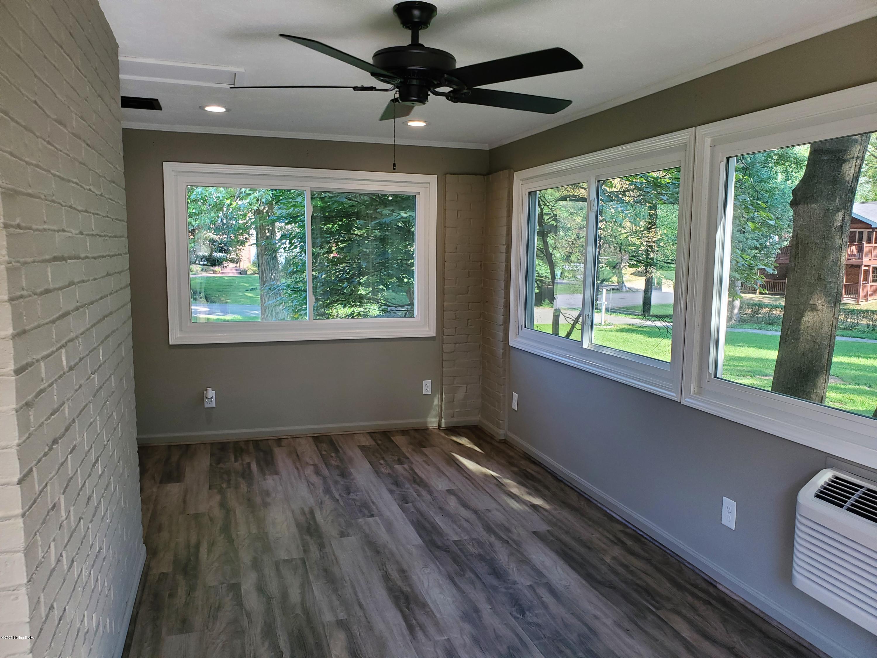 302 Old Farm Road Louisville, KY 40207 - Photo 16 of 33 302oldfarm33