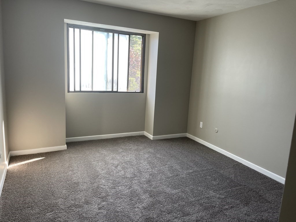 176 Maple Avenue, Unit 235 Rutland, MA 01543 - Photo 7 of 20 Gallery Image 7
