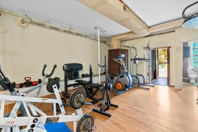 $159,900 | 36 East Main Street, Amsterdam, NY 12010