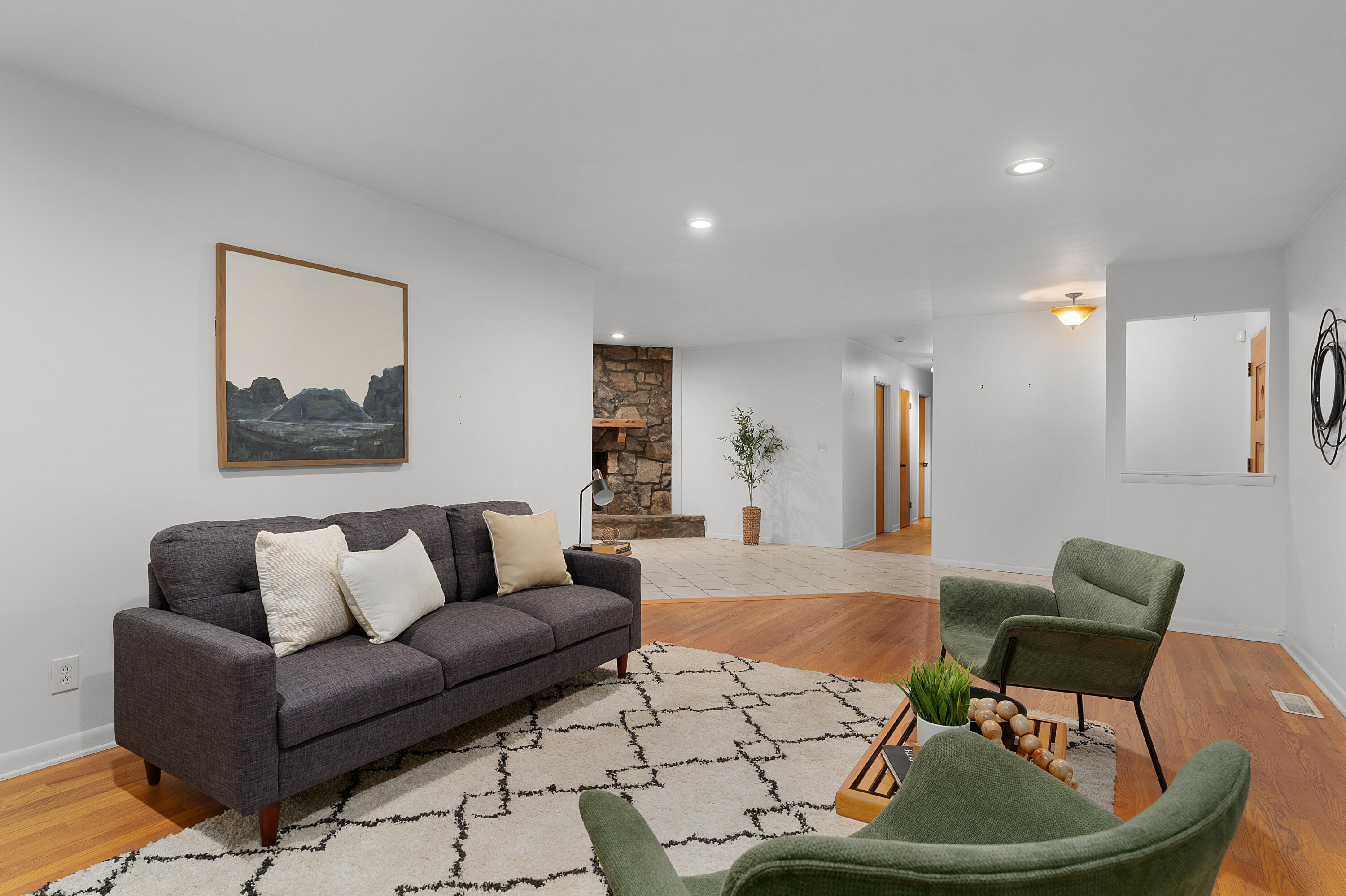 1425 Palisades Road Signal Mountain, TN 37377 - Photo 14 of 49 14 - 1425 Palisades Road - Staged