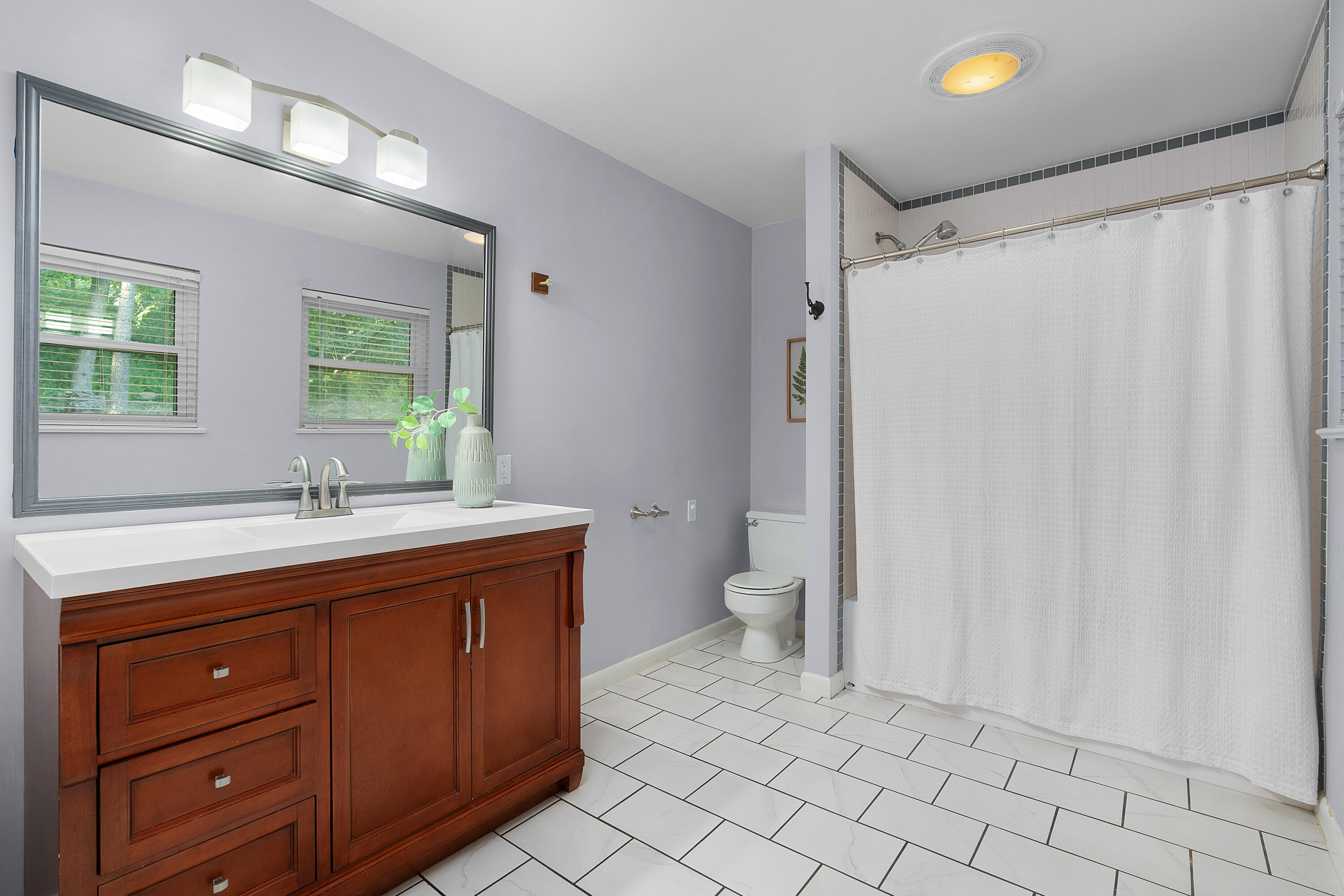 1425 Palisades Road Signal Mountain, TN 37377 - Photo 29 of 49 10 - 1425 Palisades Road - Staged