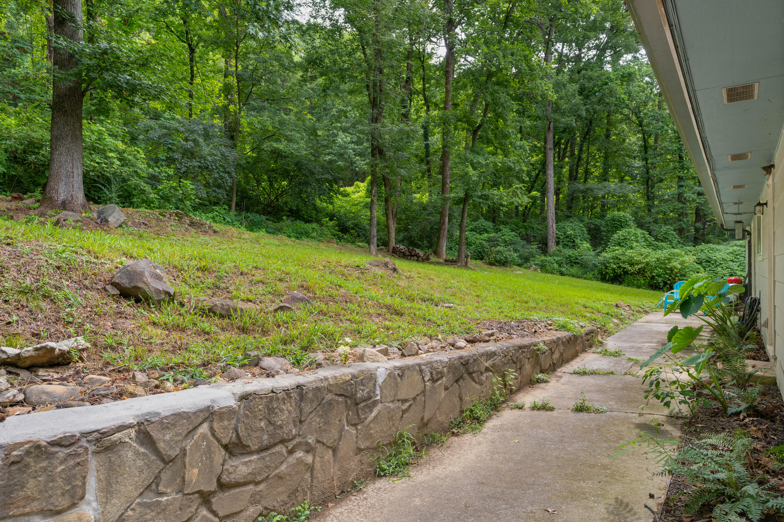 1425 Palisades Road Signal Mountain, TN 37377 - Photo 40 of 49 22 - 1425 Palisades - Exterior